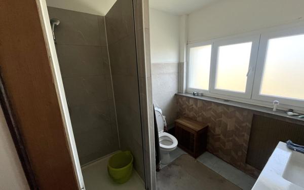 Appartement à louer    5 pièces •  Condé-Sainte-Libiaire