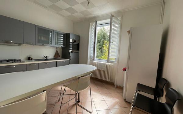 Maison à louer    6 pièces • 122 m2 Saint-Nazaire