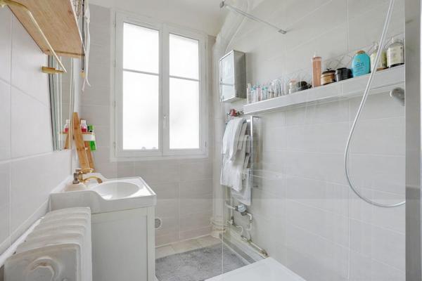 COUP DE COEUR : STUDIO D'EXCEPTION ? RAFFINEMENT ET SÉRÉNITÉ À COLOMBES