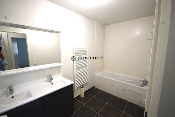 Appartement 3 pièces 69 m² LA ROCHELLE - 17000