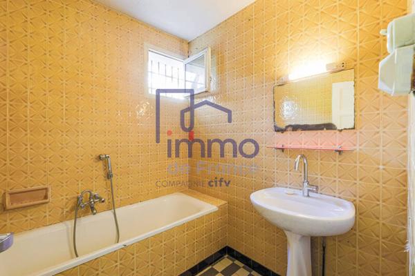 Maison 5 pièces                                        - 38220 Vizille Réf : 21792