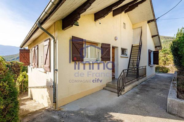 Maison 5 pièces                                        - 38220 Vizille Réf : 21792