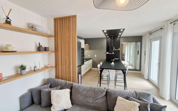 Appartement à vendre    3 pièces • 66 m2 La Rochelle