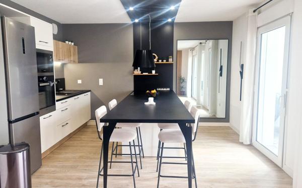 Appartement à vendre    3 pièces • 66 m2 La Rochelle