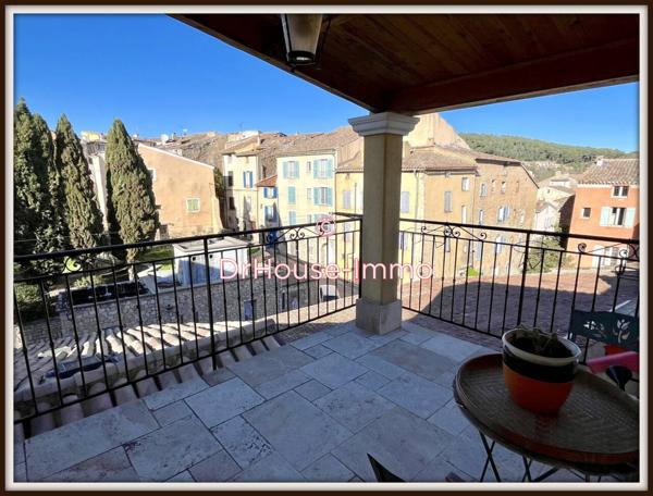 Immeuble à vendre 16 pièces de 384 m²