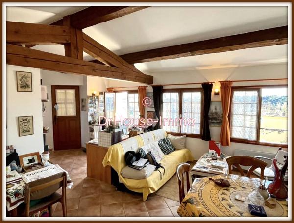 Immeuble à vendre 16 pièces de 384 m²