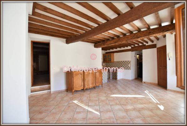 Immeuble à vendre 16 pièces de 384 m²