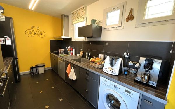 Appartement à vendre    3 pièces • 72 m2 La Rochelle