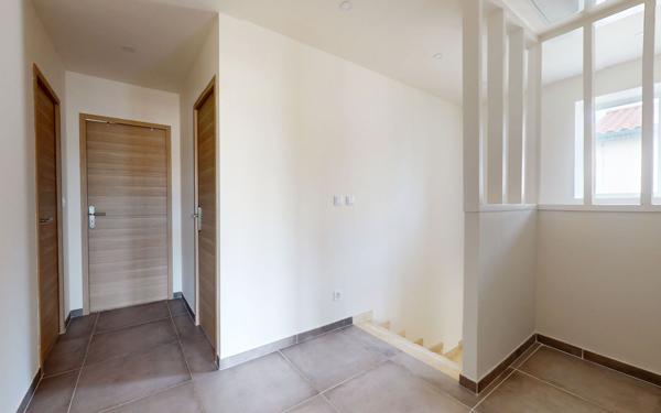 Maison à vendre    5 pièces •  Craponne
