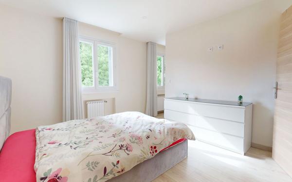 Maison à vendre    5 pièces •  Craponne