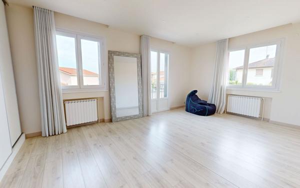 Maison à vendre    5 pièces •  Craponne