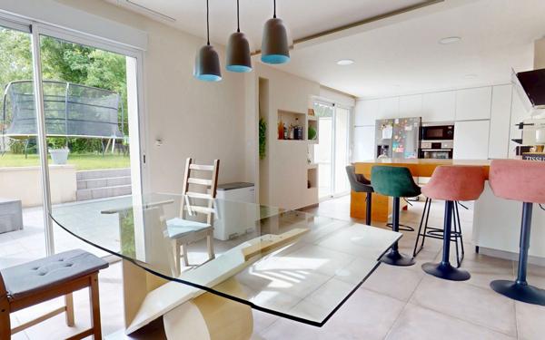 Maison à vendre    5 pièces •  Craponne