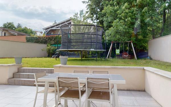 Maison à vendre    5 pièces •  Craponne