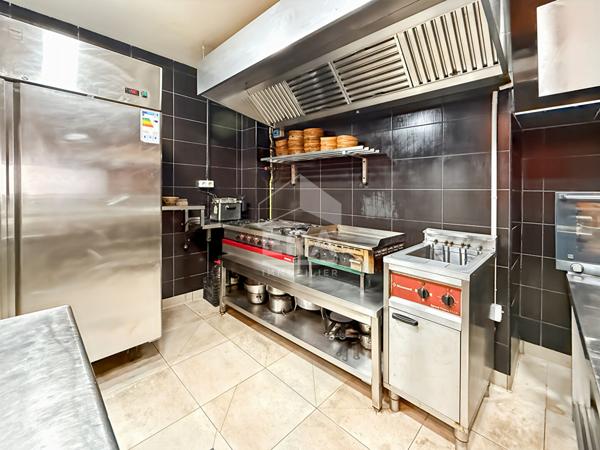 Fonds de commerce - Restauration Rapide - 62 M2 - Secteur ST Just