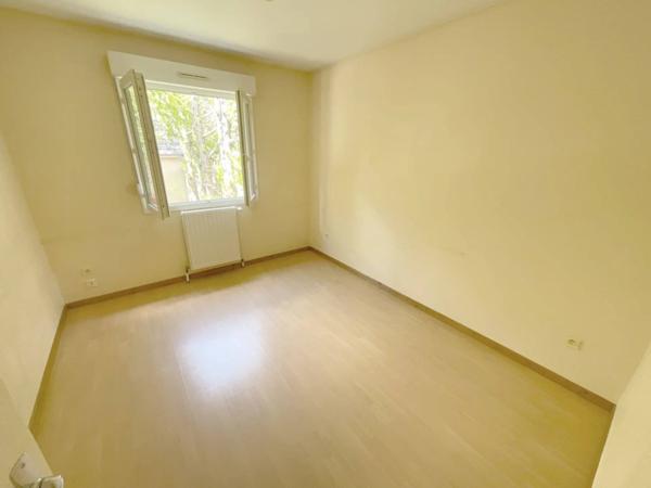 Pavillon Type 6 de 100m2 sur S/Sol , Agglo sud