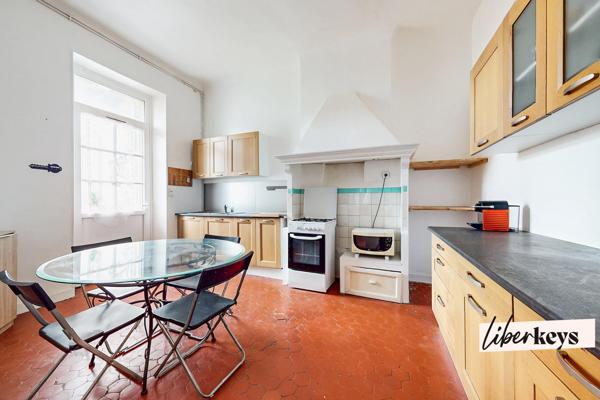 Appartement T2 - Salon centre