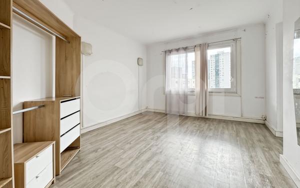 Appartement à vendre    4 pièces • 69 m2 Toulon