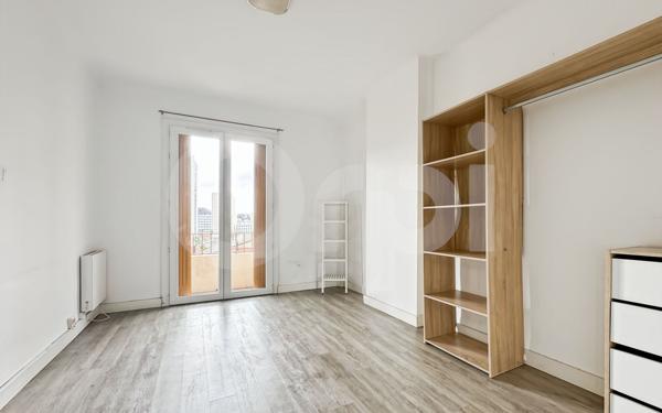 Appartement à vendre    4 pièces • 69 m2 Toulon