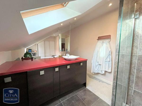 Appartement à louer 4 pièces 100.67m²