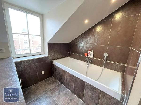 Appartement à louer 4 pièces 100.67m²