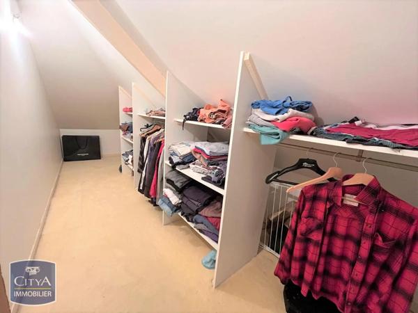 Appartement à louer 4 pièces 100.67m²