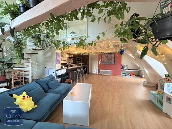 Appartement à louer 4 pièces 100.67m²