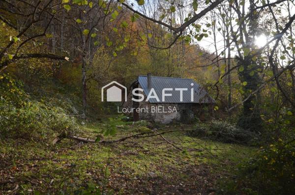 Grange partiellement refaite, à poursuivre