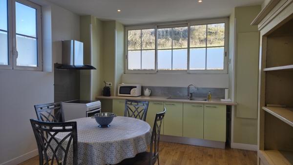 Maison à vendre |  Uzerche |  16 pièces | 386 m²