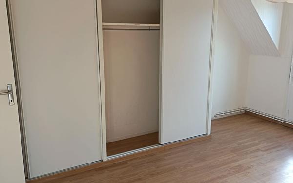 Maison à louer    5 pièces • 136 m2 Eu