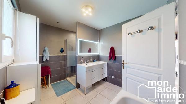 Jolie maison individuelle 3 chambres+ bureau, garage, jardin