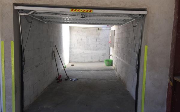 Stationnement à vendre    159 m2 Cluses