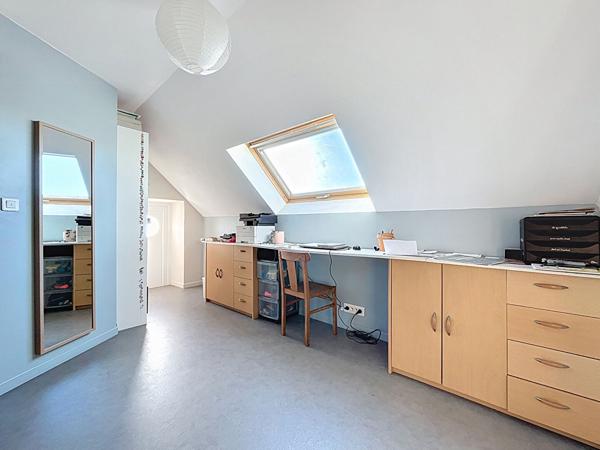 A vendre - Maison non mitoyenne de 200 m², 4 chambres, avec jardin (terrain de 850 m²) et garage "Les Ponts de Cé / Proche La Pyramide"