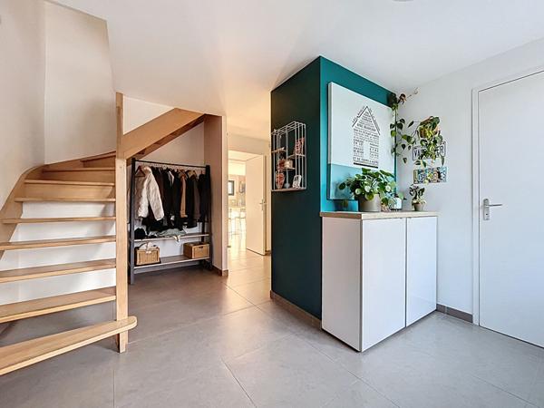 A vendre - Maison non mitoyenne de 200 m², 4 chambres, avec jardin (terrain de 850 m²) et garage "Les Ponts de Cé / Proche La Pyramide"