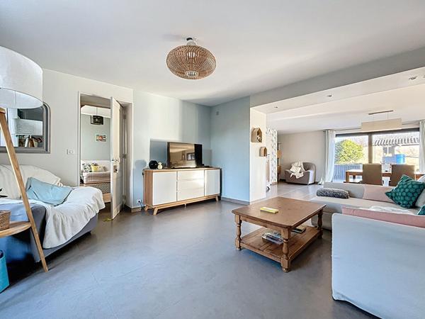 A vendre - Maison non mitoyenne de 200 m², 4 chambres, avec jardin (terrain de 850 m²) et garage "Les Ponts de Cé / Proche La Pyramide"