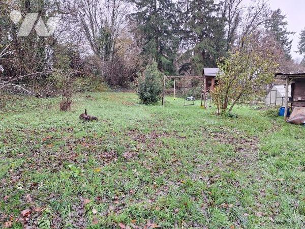 Maison isolée, IVOY-LE-PRE