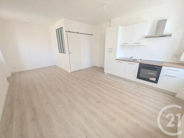 Appartement Studio à vendre  1 pièce - 27,32 m 2   TOULON  - 83