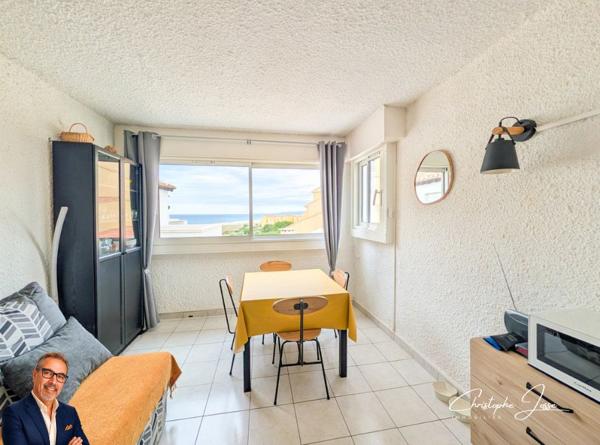 Appartement avec loggia vue mer et parking privé