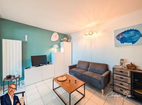 Appartement avec loggia vue mer et parking privé