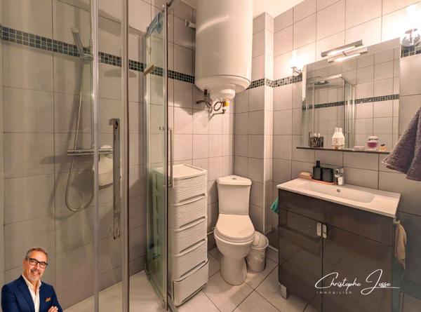 Appartement avec loggia vue mer et parking privé
