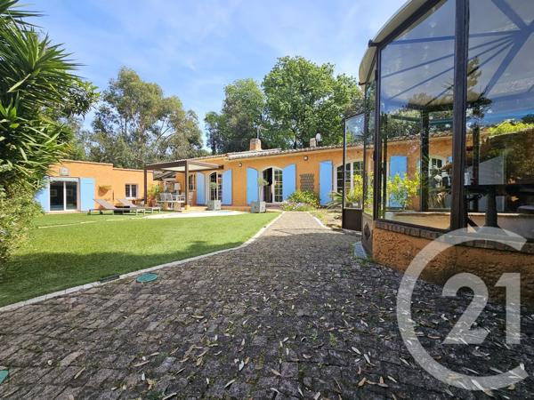 Maison à vendre  5 pièces - 137,77 m 2   SIX FOURS LES PLAGES  - 83