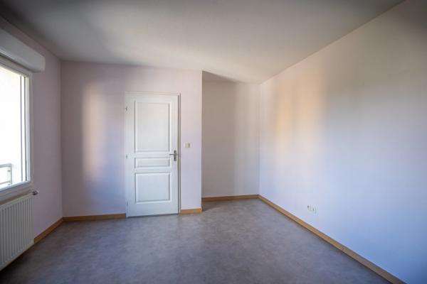 Appartement à vendre 3 pièces avec garage JASSANS RIOTTIER (01)