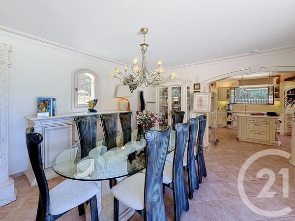 Maison à vendre  8 pièces - 250 m 2   CABRIS  - 06