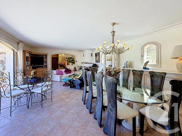 Maison à vendre  8 pièces - 250 m 2   CABRIS  - 06