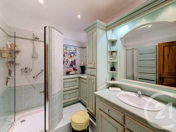 Maison à vendre  8 pièces - 250 m 2   CABRIS  - 06