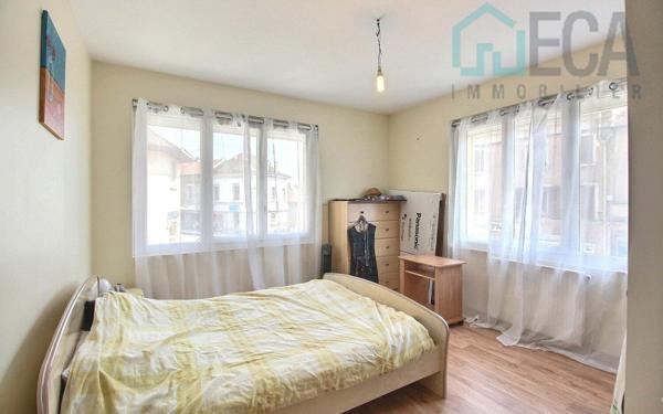 Immeuble à vendre    3 pièces •  Morestel
