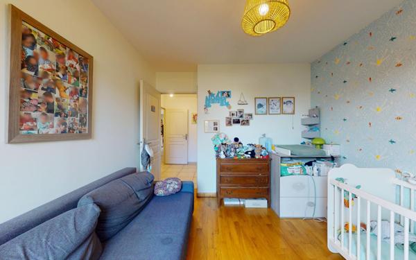 Appartement à vendre    3 pièces • 68,28 m2 Décines-Charpieu