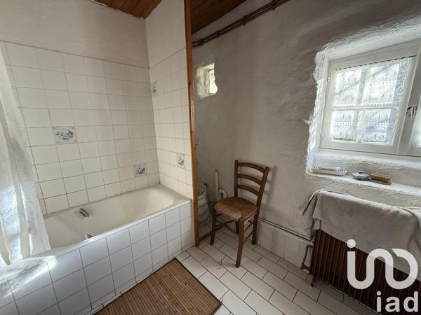 Maison 14 pièces de 263 m² à Saint-Aubin-de-Lanquais (24560)