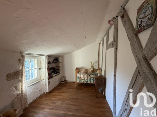 Maison 14 pièces de 263 m² à Saint-Aubin-de-Lanquais (24560)