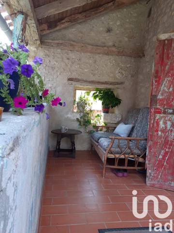 Maison 14 pièces de 263 m² à Saint-Aubin-de-Lanquais (24560)