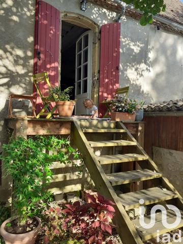 Maison 14 pièces de 263 m² à Saint-Aubin-de-Lanquais (24560)